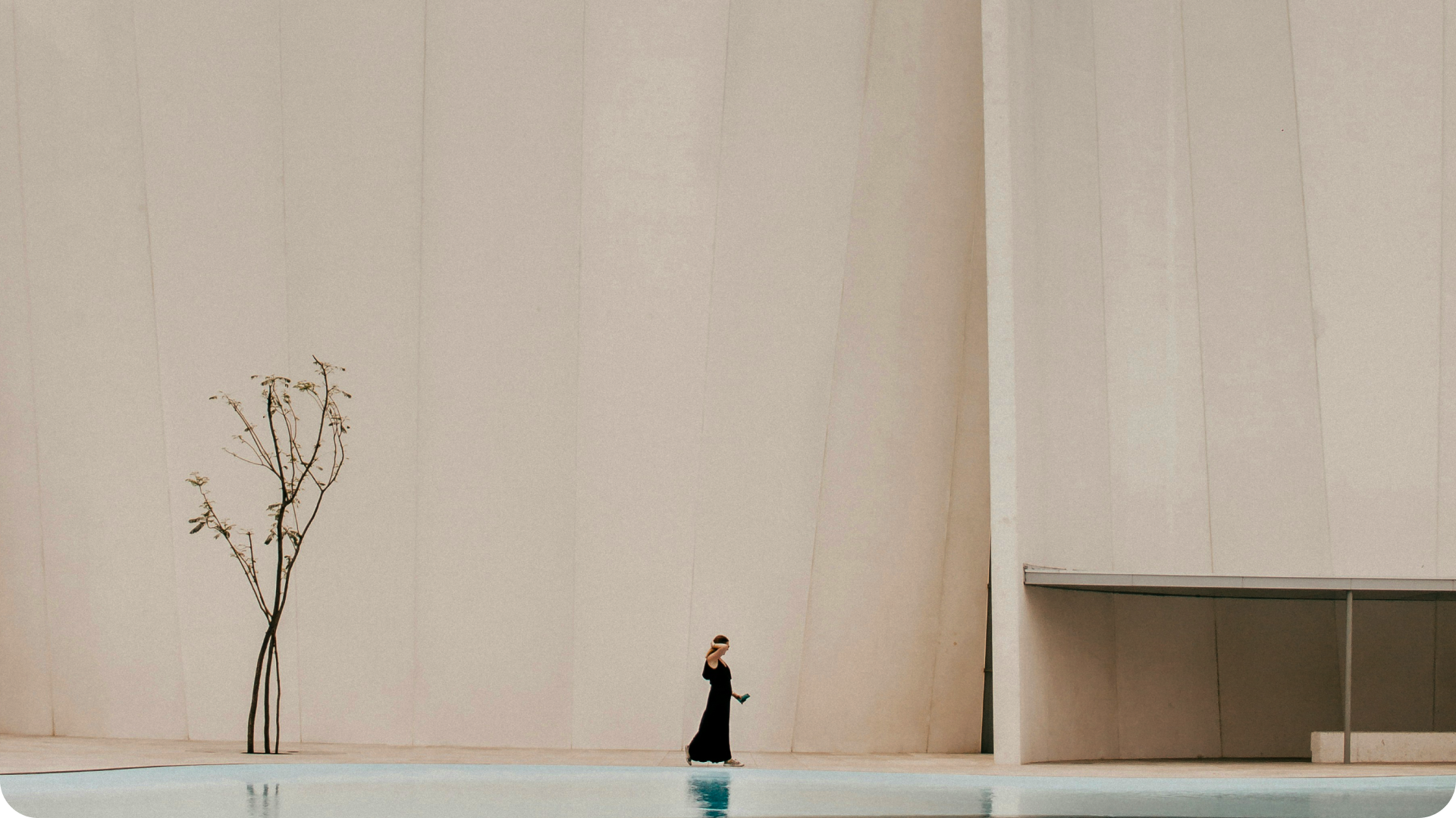 あなただけの美を創造するManonオリジナルデザインで自分だけのスタイルを。